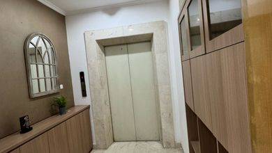 Jual Unit Apartemen Siap Huni 3BR Furnished Kondisi Bagus